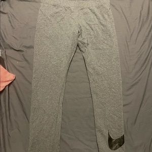 3/4 length Nike leggings never worn